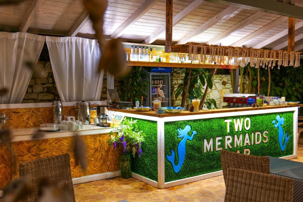 Hotel Two Mermaids Ксамил Екстериор снимка