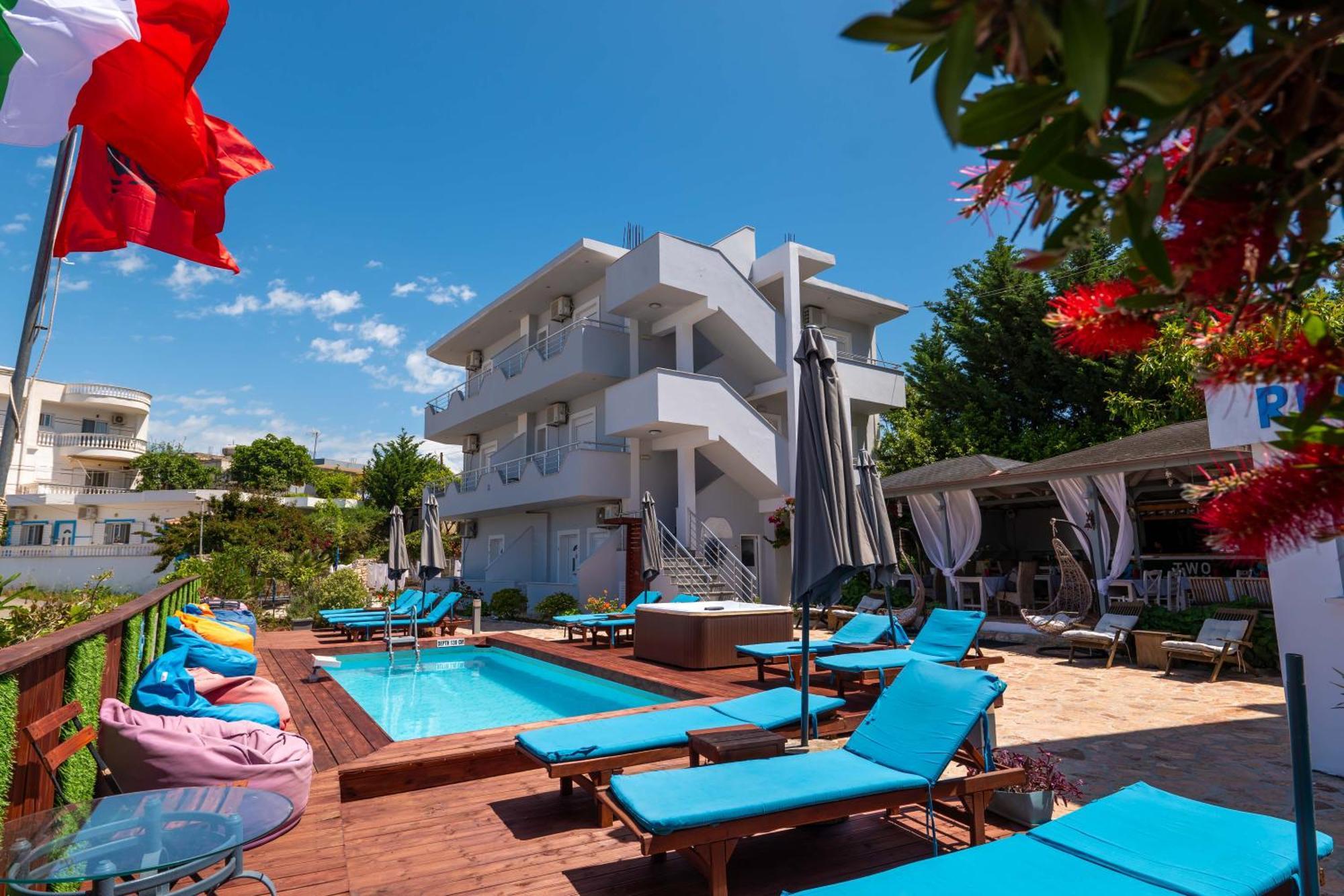 Hotel Two Mermaids Ксамил Екстериор снимка