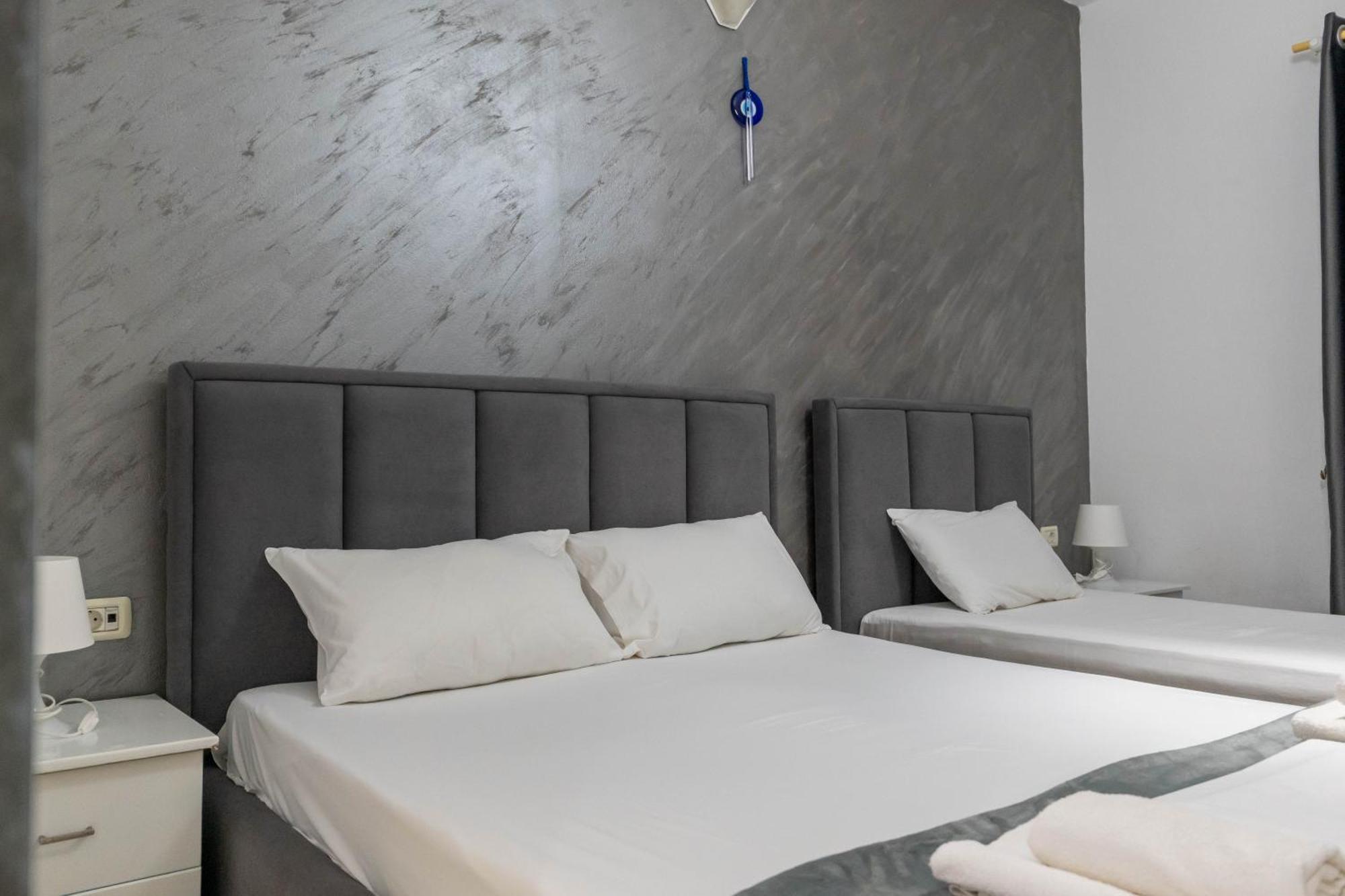 Hotel Two Mermaids Ксамил Екстериор снимка